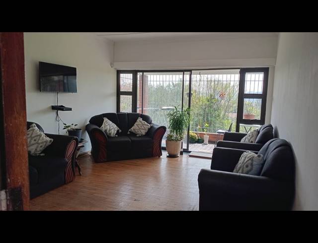 2 BEDROOM HOUSE FOR SALE IN HILLARY